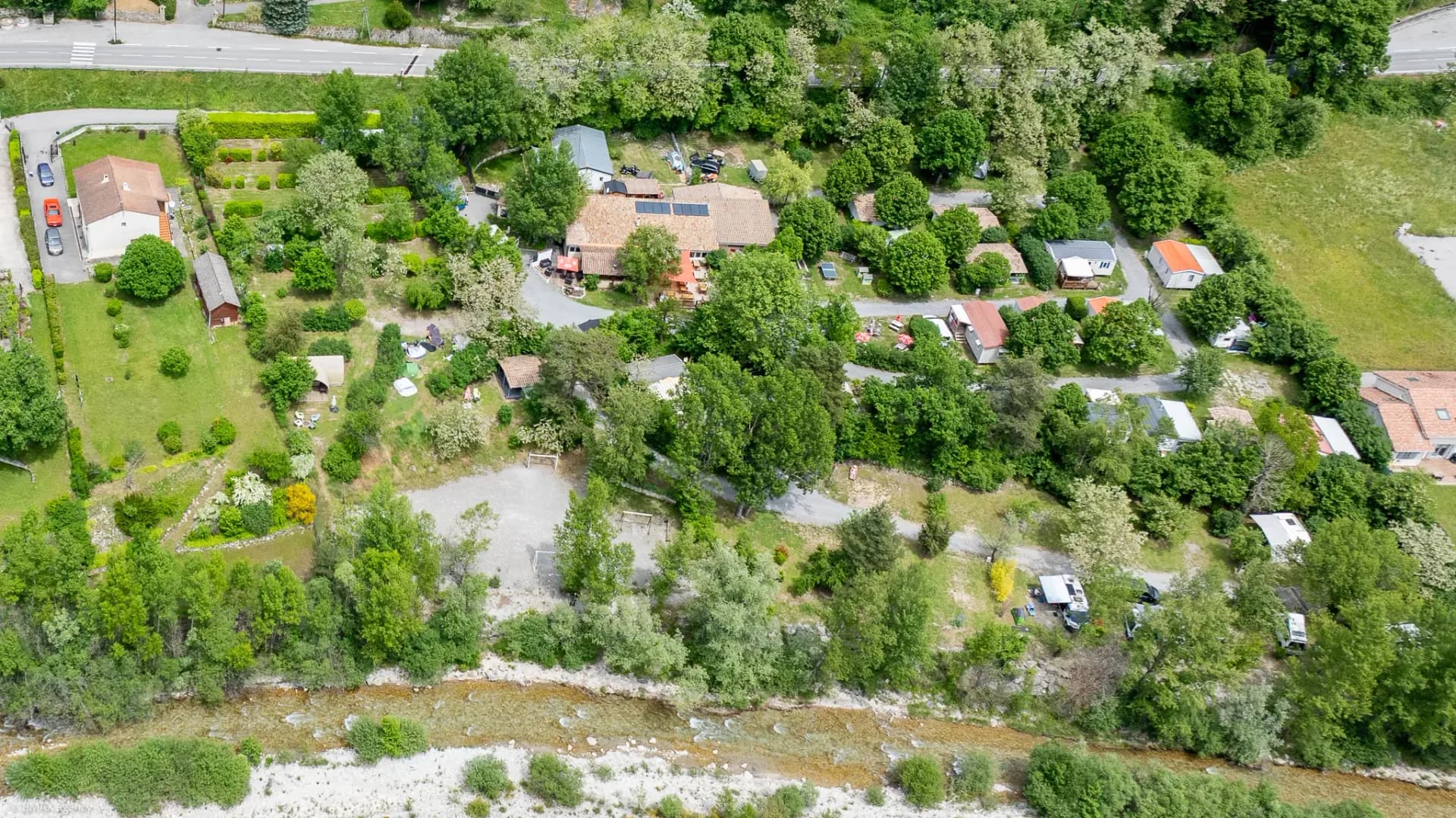 Camping La Ribière – Reportage photo à Annot (04)