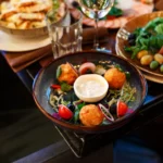 planche-aperitif-tapas-croquettes-charcuterie-olives