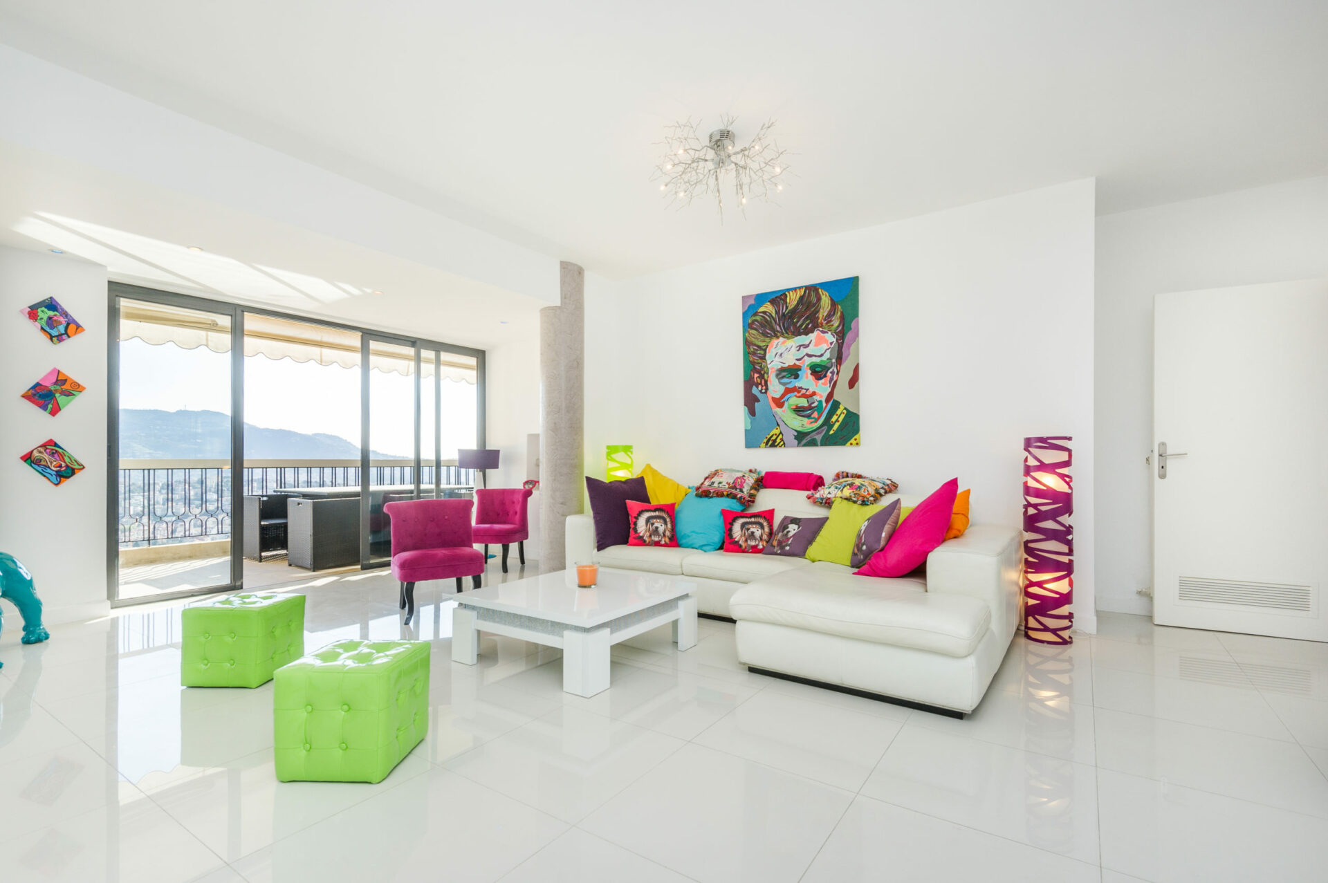 Shooting photo immobilier appartement duplex a Nice - salon salle a manger