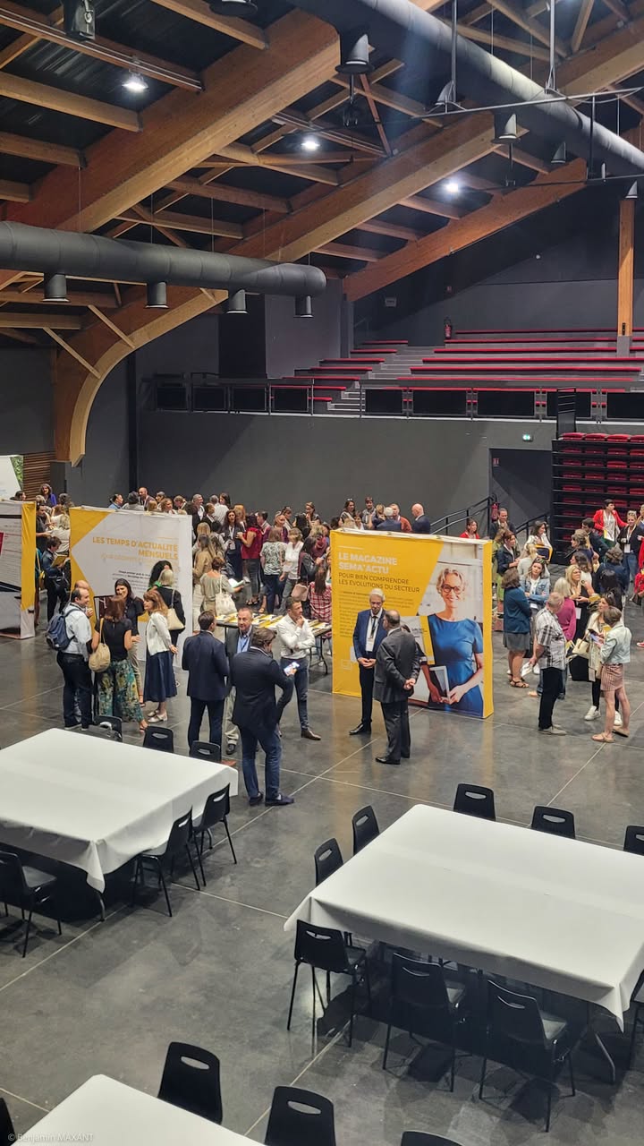 Salle de la rencontre régionale des secrétaires de mairie organisée par le CNFPT à Digne-les-Bains
