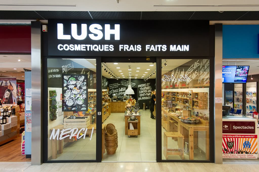 Magasin Lush en centre commercial dans le Sud-Est, reportage photo immobilier commercial